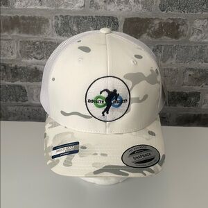MULTICAM ALPINE Snapback  Men’s Cap - White and Gray